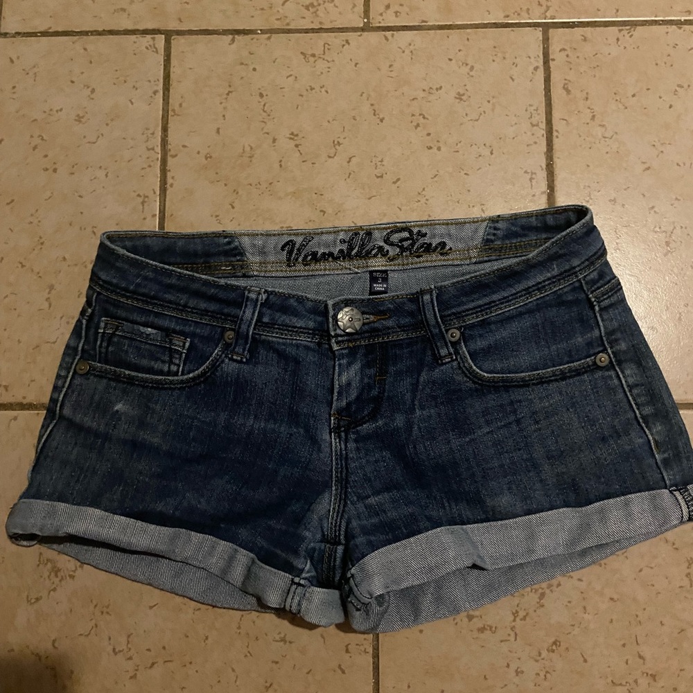 Vanilla star size 3 Jean shorts